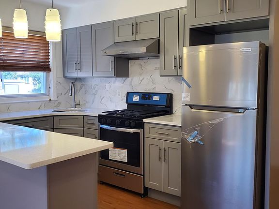 4th image of 42-23 194th St Floor 2