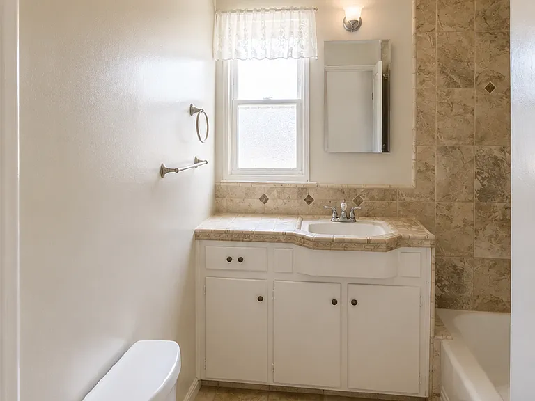 5243 E Grant Ave — Photo 3