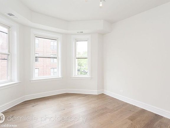 3rd image of 2535 N California Ave #1717