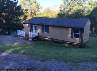 93 Lodge St, Bridgeport, WV 26330