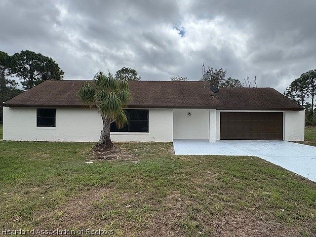 1st image of 323 S Huckleberry Lake Dr