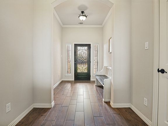 3rd image of 465 Collin St