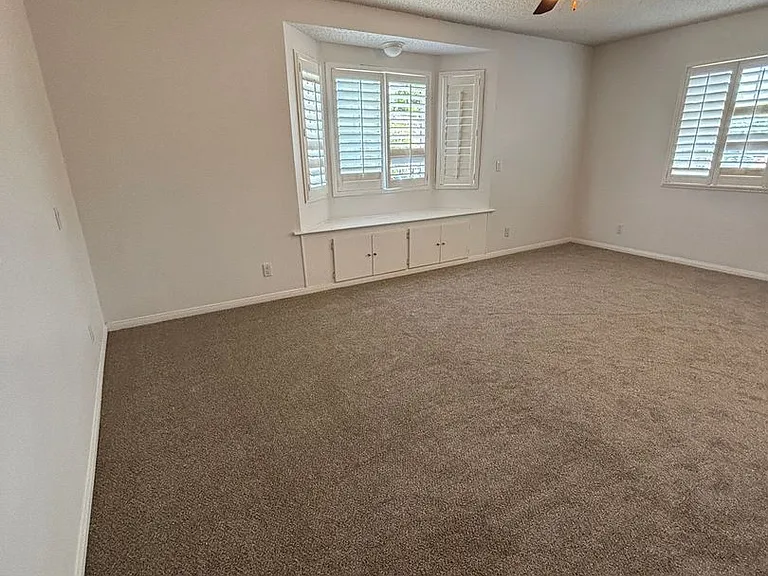 4122 Aragon Dr — Photo 18