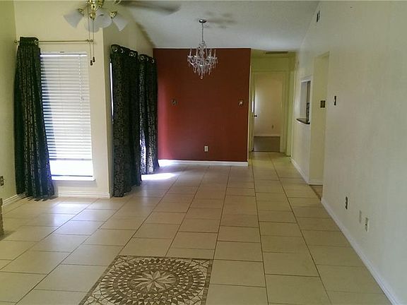 2nd image of 2827 Capella Cir
