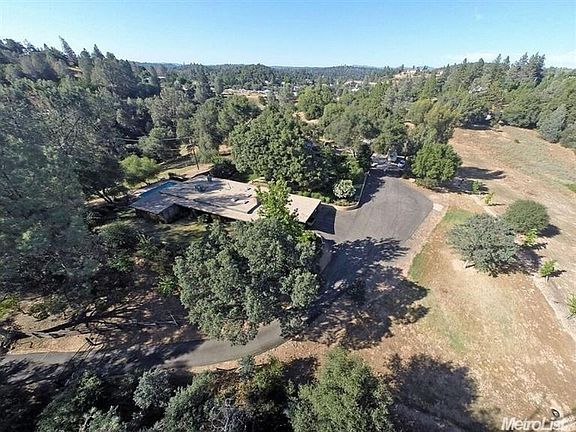2nd image of 7410 Green Valley Rd