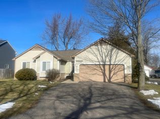 6474 Graham Rd, Waterford, MI 48327