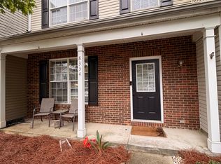 8334 Gossomer Bay Dr, Charlotte, NC 28270