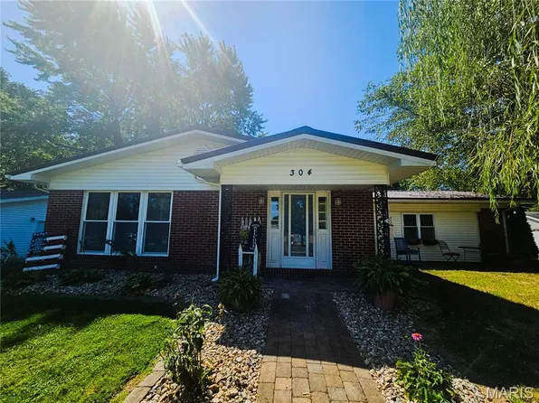 304 Edna Ln, Sparta, IL 62286