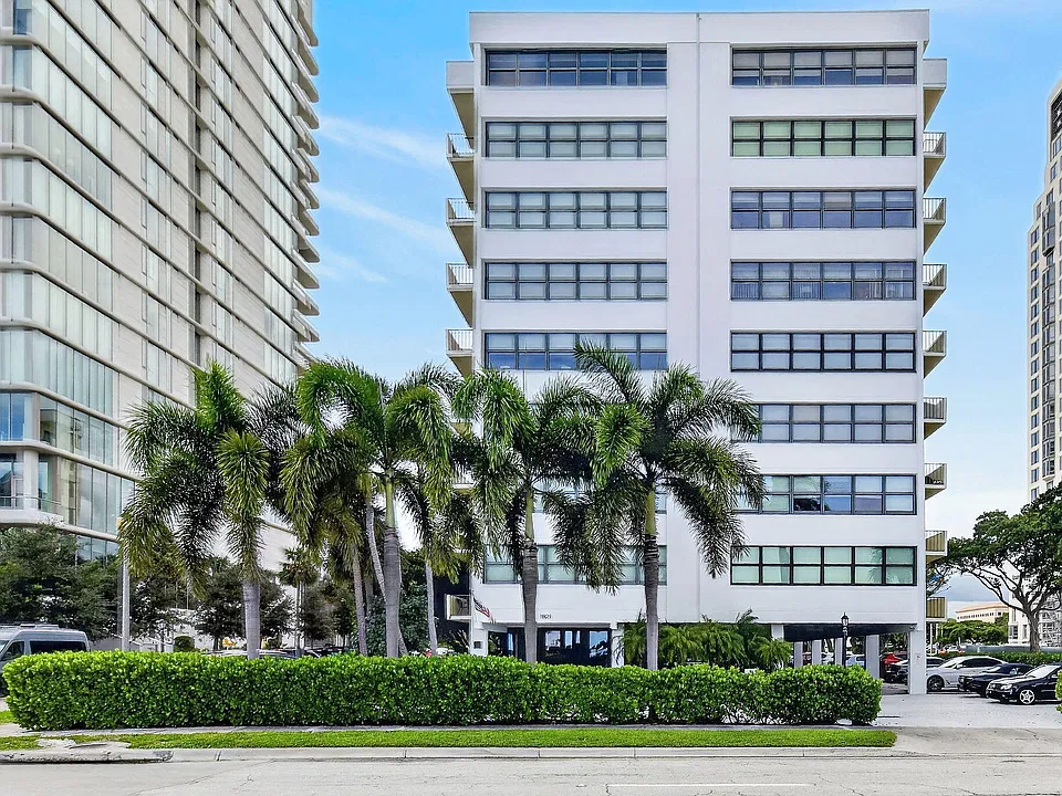 1501 S Flagler Dr #2G