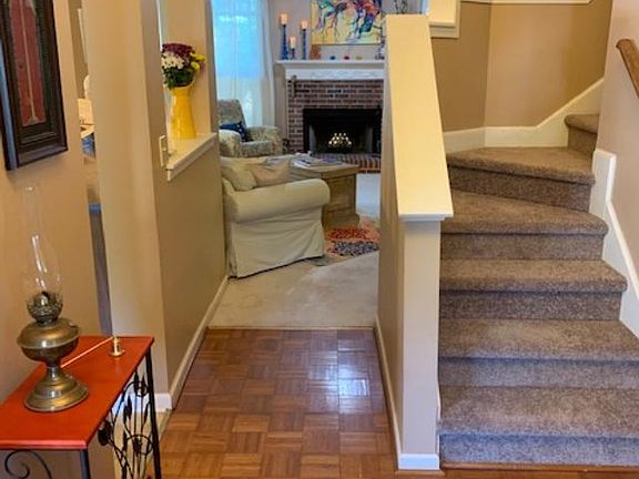 2 story Foyer