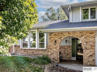 2711 N 125th Cir, Omaha, NE 68164