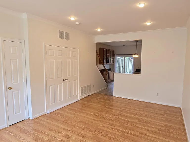 2436 Old Farmhouse Ct — Photo 2
