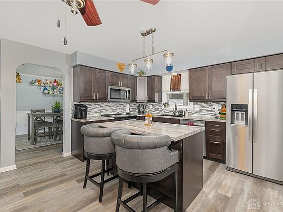 5th image of 1601 NW Woodhall Ct