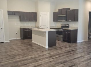 1305 N Azena St, Andover, KS 67002