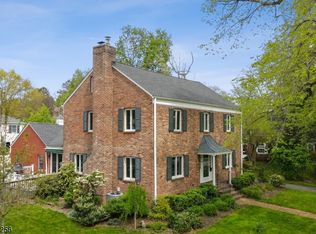 9 Highview Ter, Madison, NJ 07940