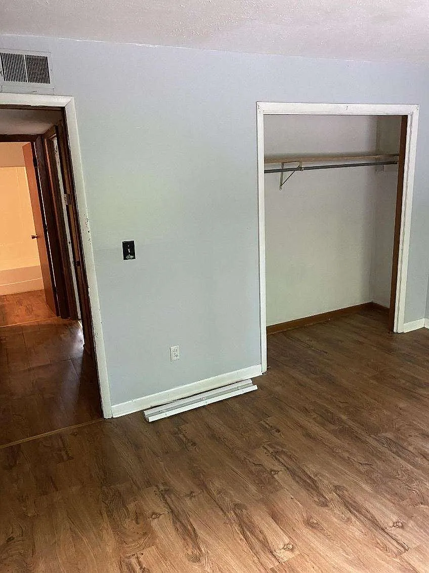 2 bed, $950 — Photo 1