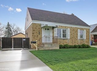 417 N Main St, Mount Prospect, IL 60056