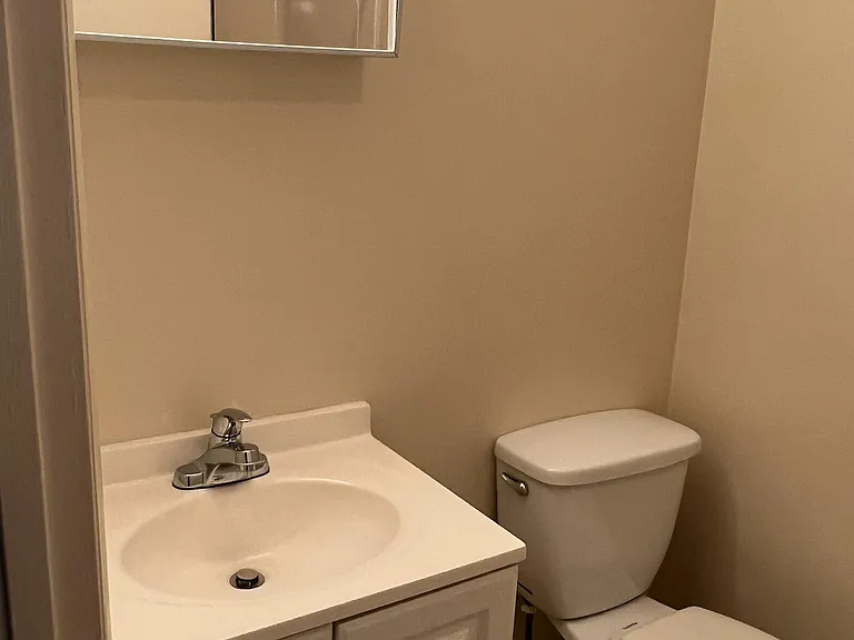 433 Willow St #14 — Photo 4