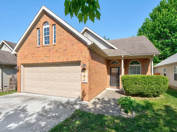 141 Leatherwood Ln, Lexington, KY 40511