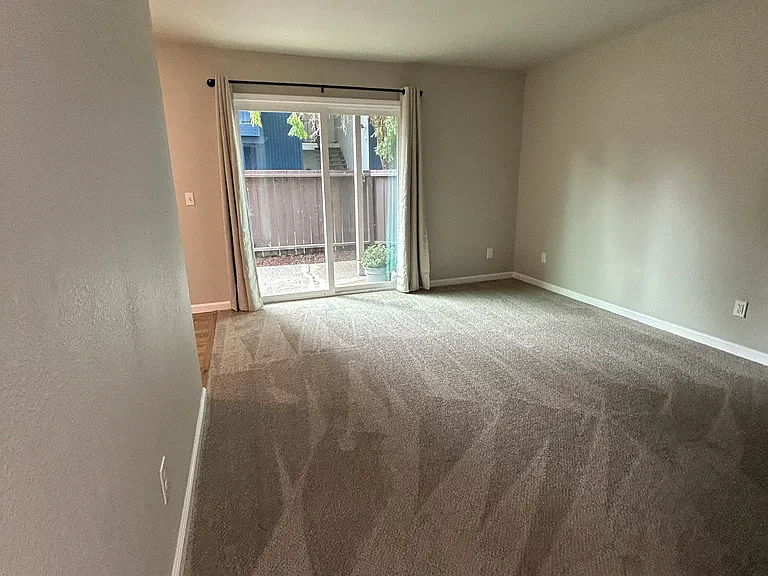 2829 Apple Valley Ln #3 — Photo 11