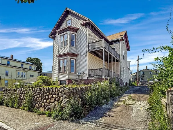 19 High St, Lynn, MA 01902