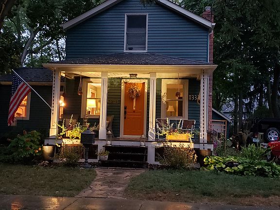 3rd image of 33224 Oakland Ave