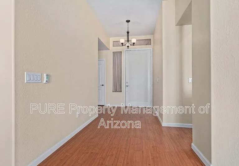 737 S Sycamore Pl — Photo 8