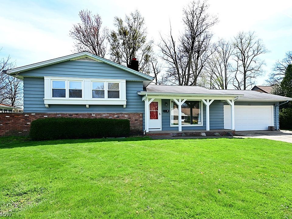 1st image of 22075 Cottonwood Dr