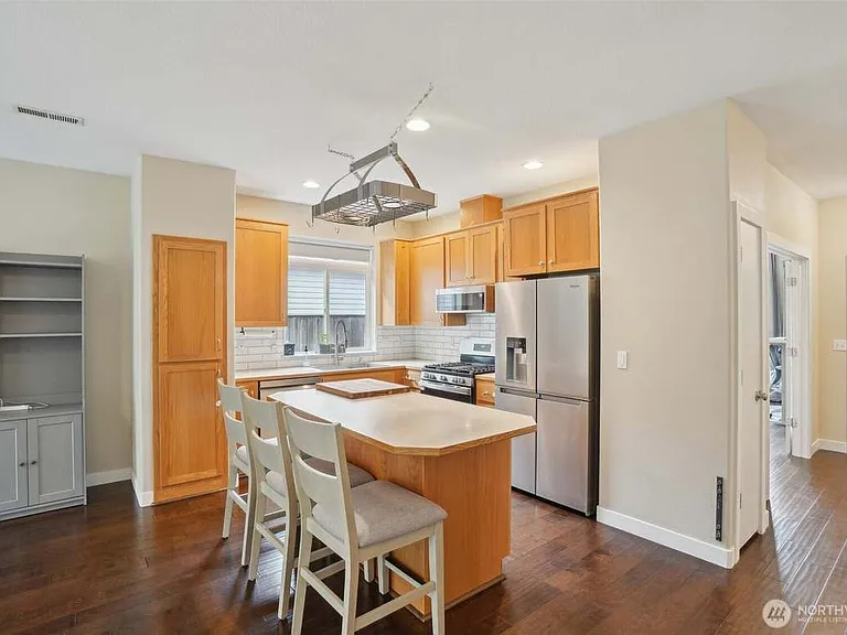 9409 NE 41st Ave — Photo 3