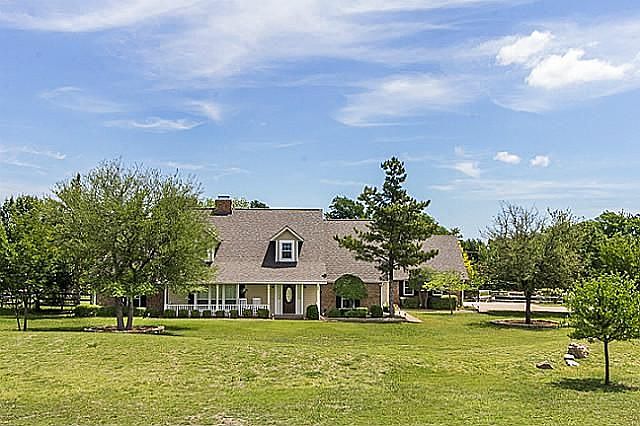 1st image of 16 Trailridge Dr
