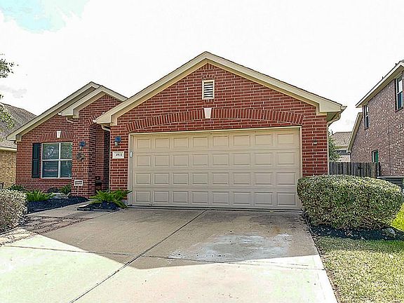 4th image of 4911 Royal Arbor Ln