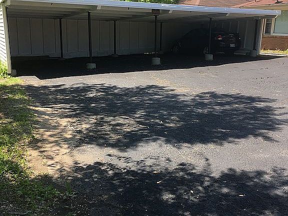 2nd image of 4201 Eastridge Dr