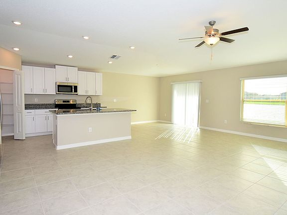 4th image of 12920 Wildflower Meadow Dr