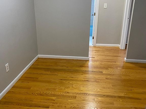 2nd image of 10 Longwood Dr APT 8
