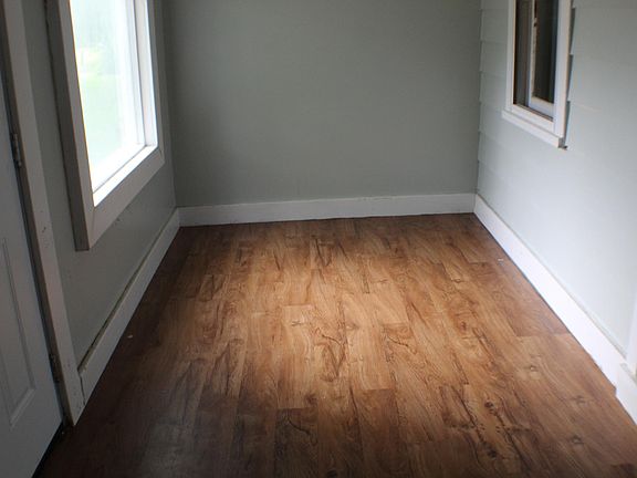 2nd image of 1328 Heatherdale Dr