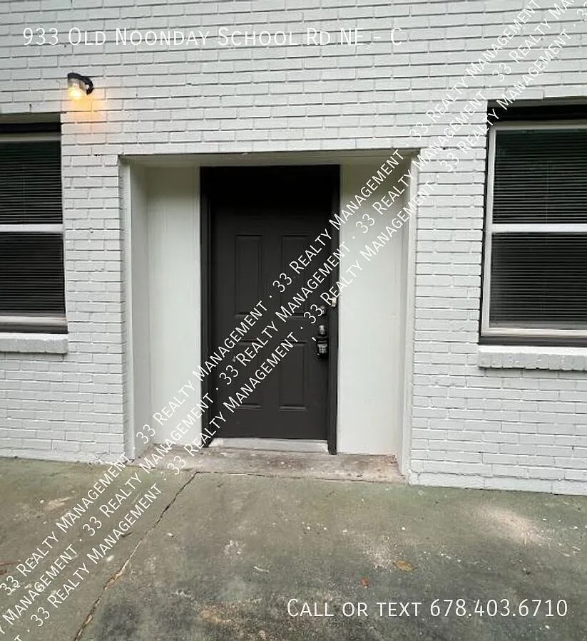 Triplex Unit Basement Unit Available Now! - Unit C - 3 Bed/ 2 Bath — Photo 1