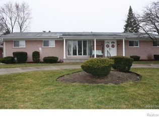 8846 Briggs Dr, Sterling Heights, MI 48312