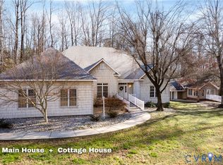 1943 Retreat Dr, Mechanicsville, VA 23111