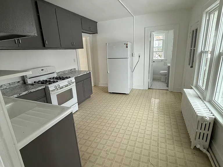 13 Springside Ave #1 — Photo 2