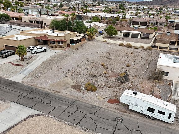 5th image of 894 Paso Dr