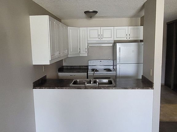 3rd image of 9238 110a Ave NW