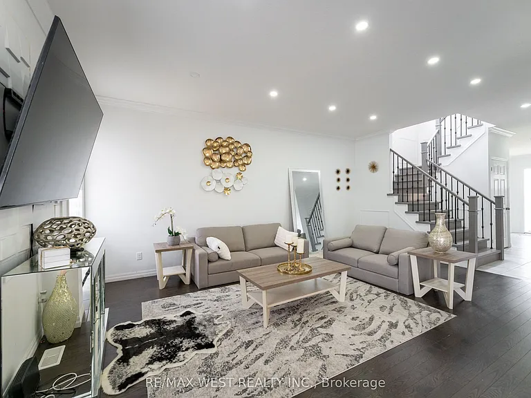 301 Freure Dr — Photo 10