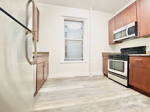 3rd image of 730 W 183rd St APT 2B