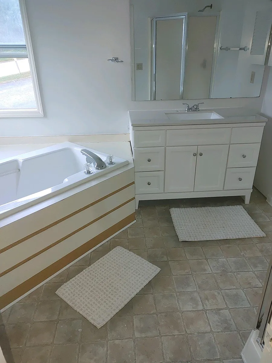 Building Photo - 6716 Willowbrook Dr #4