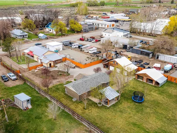 20474 N Main St, Carey, ID 83320