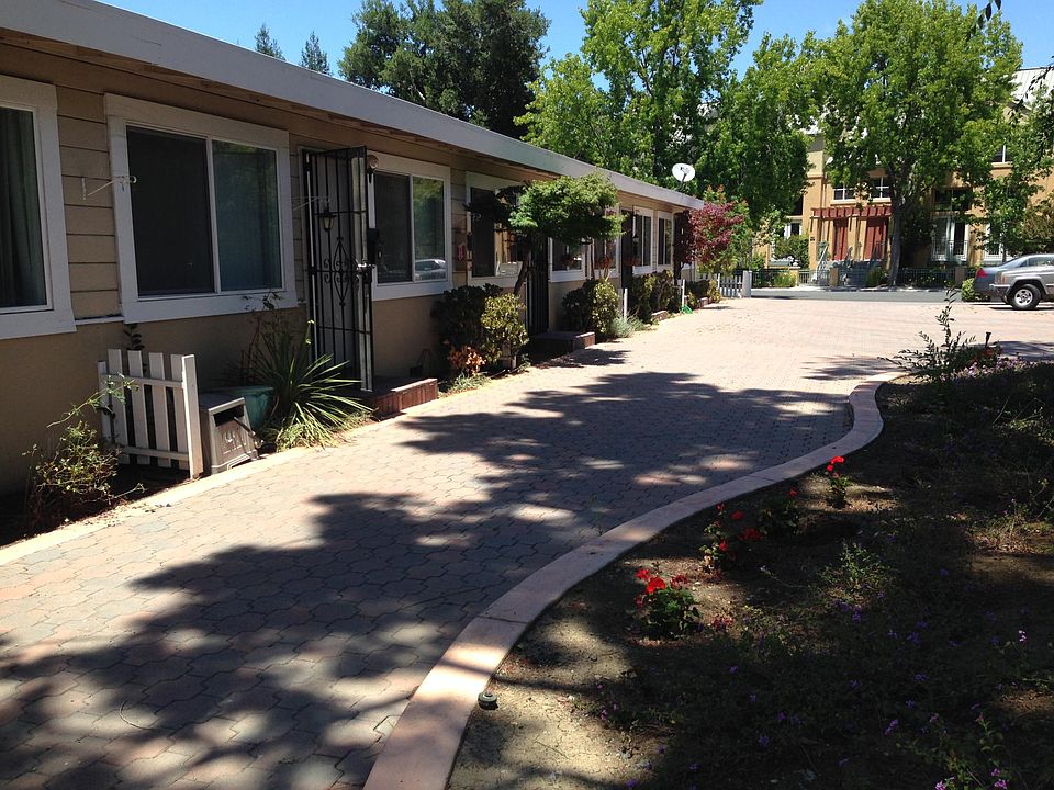 1st image of 354 Camille Ct