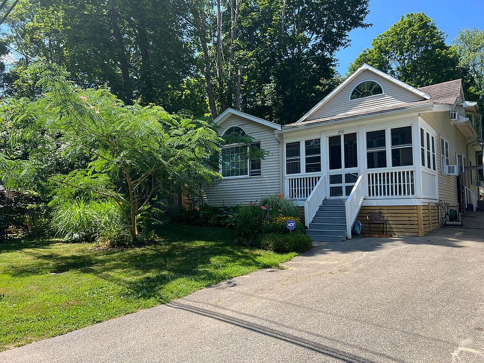 1st image of 250 Deepwood Dr