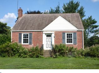 28 Mary Jane Ln, Newtown Square, PA 19073