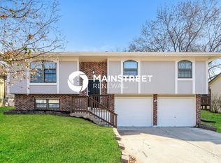 1417 N Blue Mills Rd, Independence, MO 64056