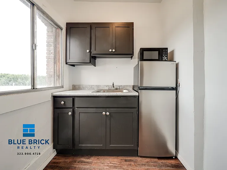 1420 S Flower St #22 — Photo 7